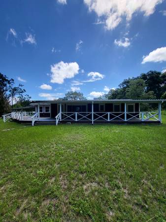 $1,850 / 3br - 1262ft2 - Country Ranch House in town! (Alachua)63823035759873120