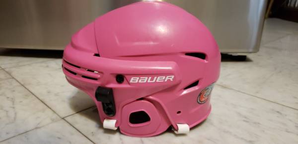 Bauer girl ice helmet 1