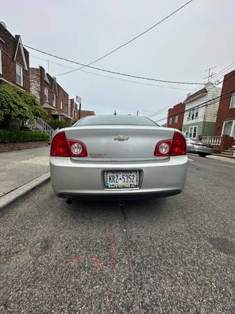 2010 chevy malibu 158k millas - $2,250 (Brooklyn)63615170124417124