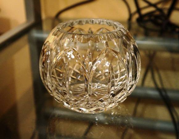 High Quality Small Crystal Bowl 1