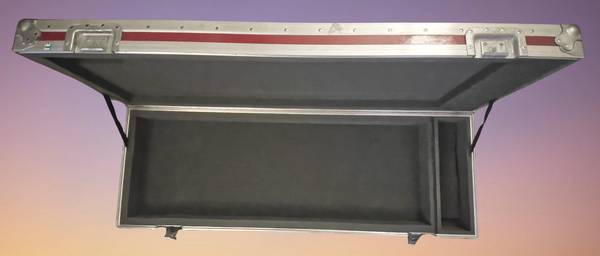A&S Anvil Flight Case ATA for 61-Key Keyboard 1