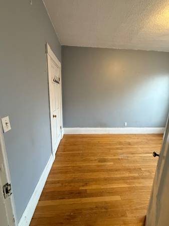 $1,252 / 1br - Habitación en alquiler (Back Bay)63828557417987121
