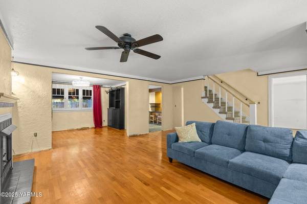 $475,000 / 5br - 2480ft2 - Charming 5BD 2BA in historic district of Yakima (Yakima)64319760314754124