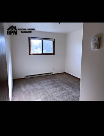 $625 / 2br - Apartamento en alquiler (Fairchild)63845960218243123
