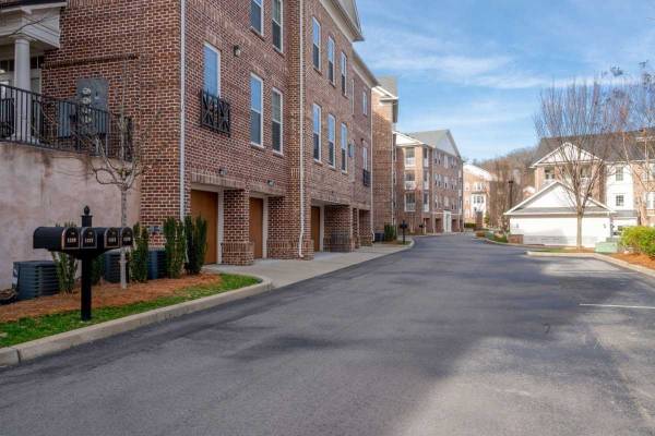 $1,605 / 1br - 672ft2 - Amazing 1 bed, 1 bath at IMT Franklin Gateway! Washer/dryer included! (Franklin - North)63680375078529120