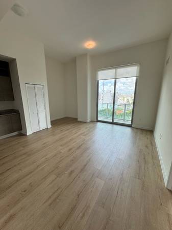 $1,100 / 1br - Efficiency in West Kendall (MIAMI)64049277726851120
