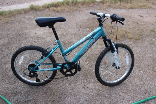 Street Bike. Huffy "Highland" 20" Bike 1