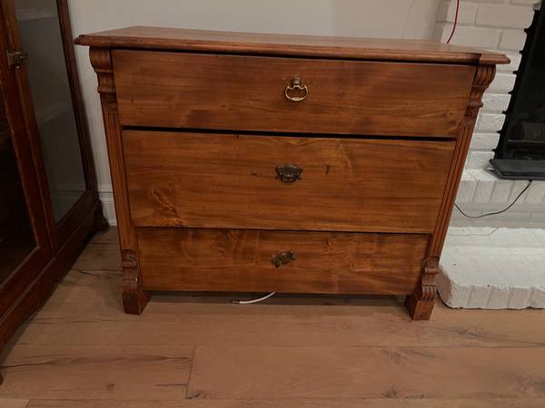 Small solid wood dresser 1