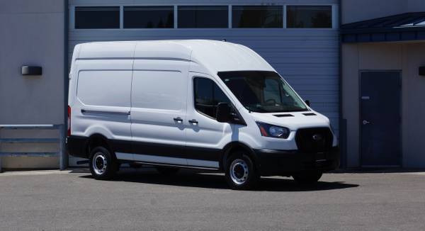 Furgón de carga Ford T250 2023 con techo alto; garantía; entreejes de 148 pulg. - $41,500 (RAINIERTRUCK.COM)63616122693121122