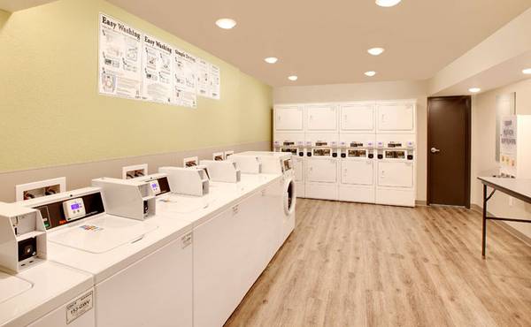 $1,110 / 1br - Month-to-Month Flexibility - No Lease, No Deposit, No Long Commitment! (5350 W Sam Houston Pkwy N, Houston, TX)63924042760323123