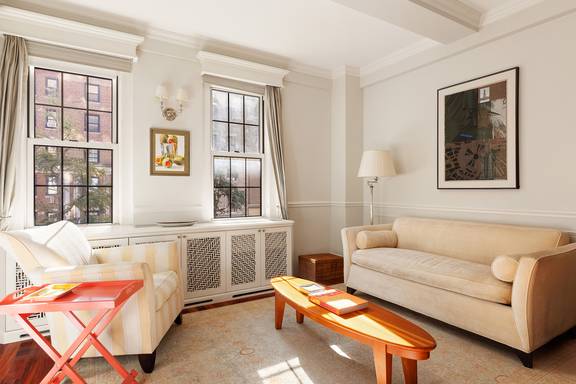 Elegance and Value on Premier 5th- FURNISHED and FOR JANUARY START 1