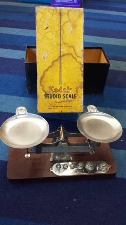Vintage Kodak Studio Scale Beam Balance Scale for Photographic Purpose 1