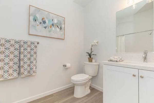 $2,140 / 2br - 1106ft2 - EXPERIENCE ELEVATED LIVING! BEAUTIFUL & BRIGHT 2 BEDROOM APT HOME! (WHITE CABINETRY, QUARTZ COUNTER TOPS, AMPLE CLOSET SPACE!)64008333340290124