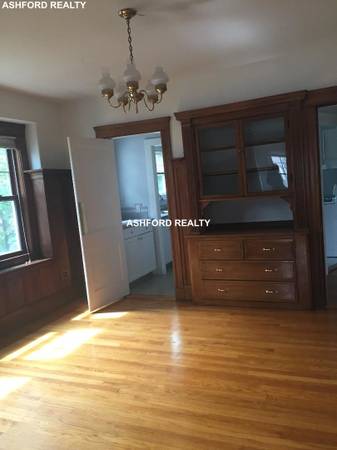 $2,700 / 2br - CHARMING 2 BDRM RENT INCLUDES HEAT & H20 AV 10/1  NO  fee (WATERTOWN)63828406898049123
