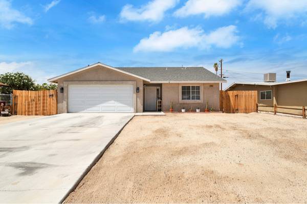 $1850.00 / 3br - 1269ft2 - Beautiful 3-Bedroom Home in Twentynine Palms – $1,850/mo Move In Ready63981530648578120