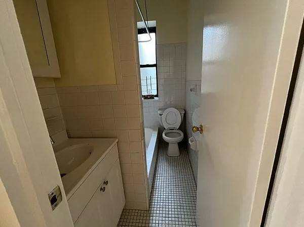 $1,500 / 2br - Renovated 2BR in Soundview Near 6 Train (Bronx)63788384854019123