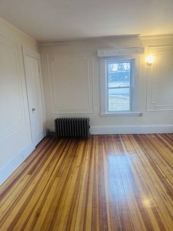$890 / 3br - 1200ft2 - 3Bed/2Bath Apt | Private Bath | Quiet Street | Near Commuter Station (Natick)63996544826755120