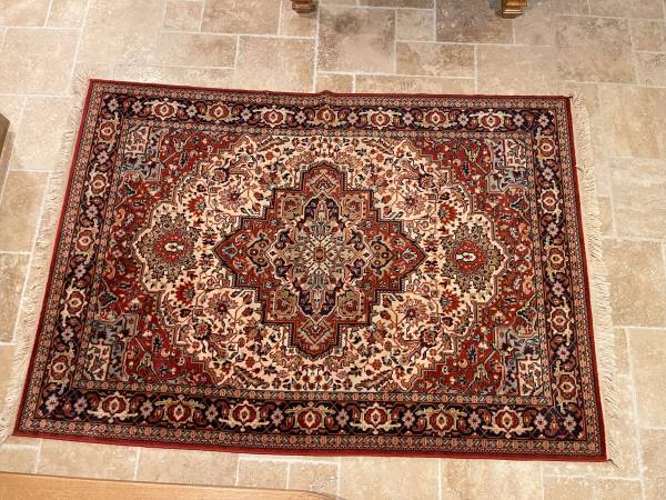 Wool Oriental Rug 5' x 8' 1