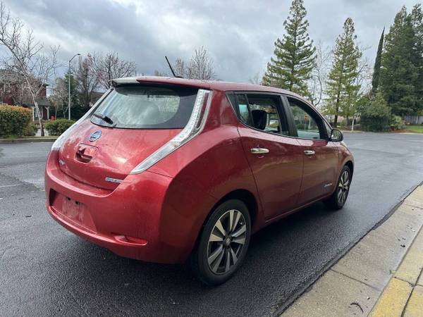 2015 Nissan LEAF SL Electric Car.  64k mi. 😎 - $4,700 (dublin / pleasanton / livermore)63654704893571124