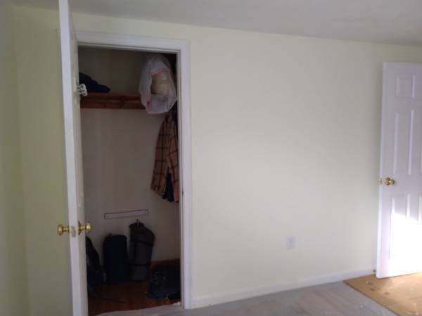 $750 / 140ft2 - Sunny Room/House-share (Billerica)63996544470787121