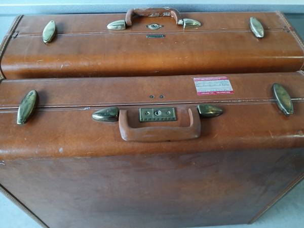Samsonite travel cases 1