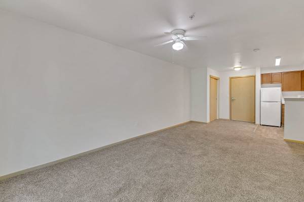 $2,121 / 2br - 842ft2 - Patio with BBQ and outdoor seating, Free laundry usage, View64031305530113122