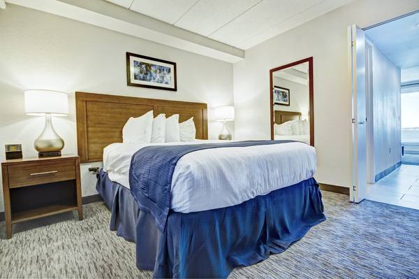 $4,000 / 1br - ►►Week 29-32 Club Wyndham Newport Inn on the Harbor Timeshare FSBO (359 Thames St, Newport)64002993546243124
