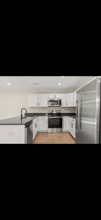 $1800.00 dúplex de 3 dormitorios y 2.5 baños en alquiler63783811813635123