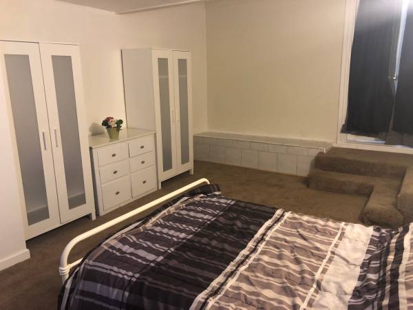 $950 / 4br - 220ft2 - Castro Valley 220ft RARE Room w/ Private Entry & Parking (hayward / castro valley)63868151393795121