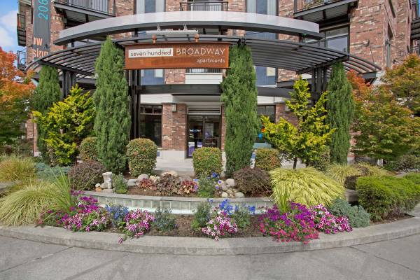 Studio 1/ba, Situated in Seattle!, Parking, $1,000 Free Rent! 1