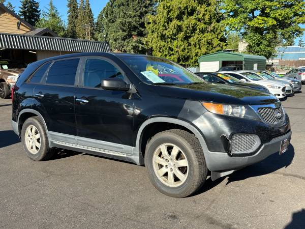 2011 Kia Sorento//clean title//good on gas - $3,499 (Vancouver)63435537314691123