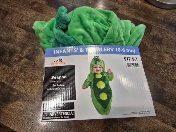 Infant Peapod Halloween Costume 1