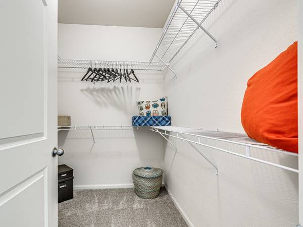 $1,190 / 1br - 821ft2 - 1bd 1ba, Central Heat and Air, Dark Cabinetry (Tulsa, New Tulsa, Broken Arrow, Owasso, Jenks, Claremore)63982132942722123