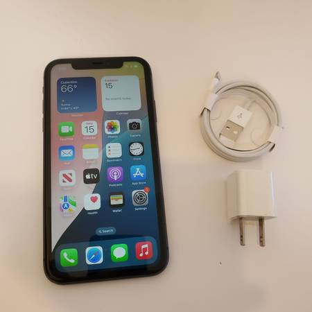 Apple iPhone 11 - UNLOCKED - Like New 1