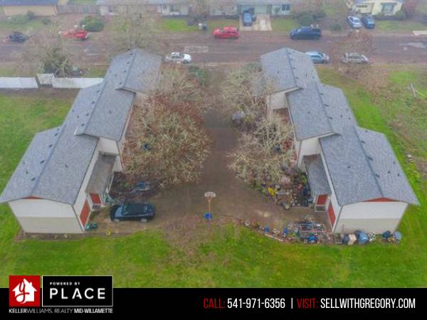 $599,000 / 6 habitaciones - 3096 pies² - Triplex bien mantenido: Excelente oportunidad de inversión (Lebanon OR)63624726802435123