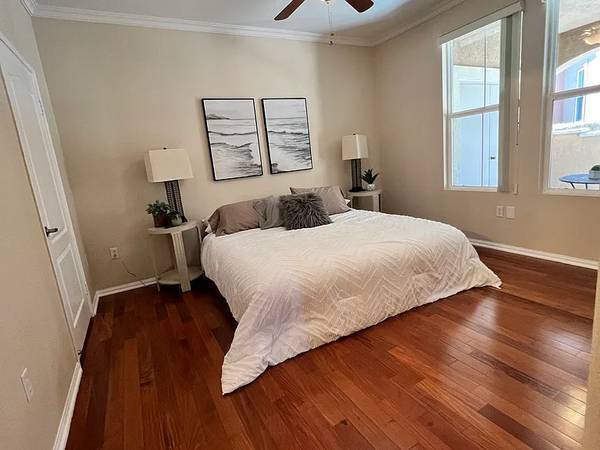 $1,000 / 2br - 1092ft2 - Beautiful Ground Level 2-Bedroom, 2-Bath Unit with Attached Garage (San Diego)63657108570499121