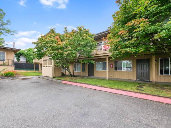 $1,310 / 2br - 621ft2 - Reserve Your Home, Community BBQ, Spacious Floor Plans63786780568193121
