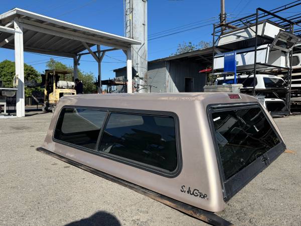 Camper shell 1997 to 2003 Ford F150 with 6'5 ft bed Regular cab 1