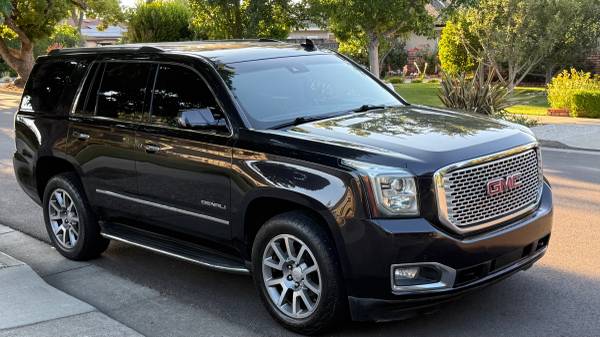 2017 GMC Yukon Denali 4x4, impecable y con pocos kilómetros - $30,000 (los gatos)63438732692867121