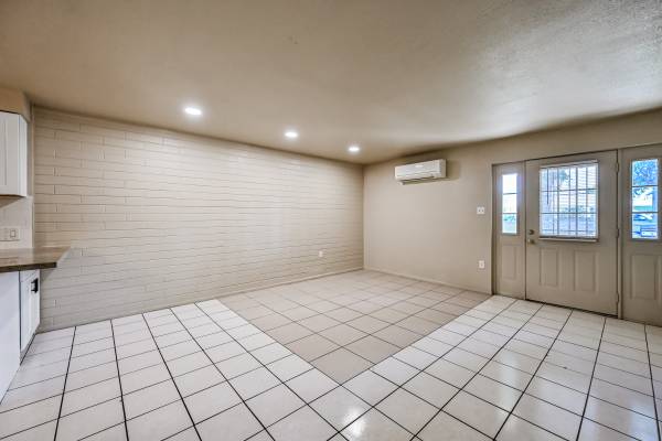 $1,199 / 1br - 744ft2 - 430 W 3RD ST Unit #3 (Mesa)64024994348673122