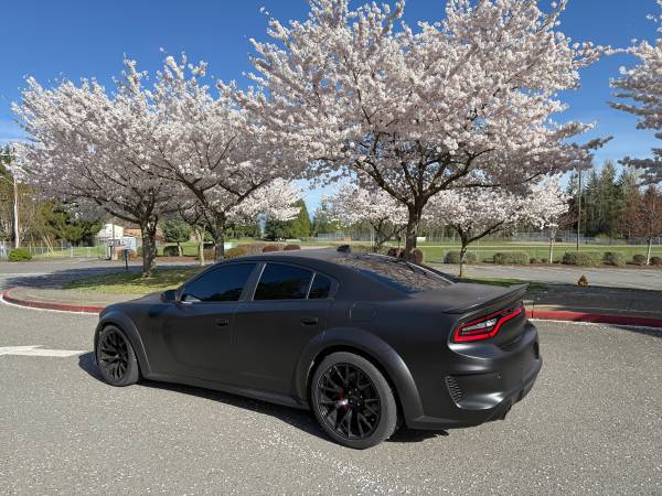 2020 dodge charger hellcat widebody - $65,000 (everett)63617332573443124