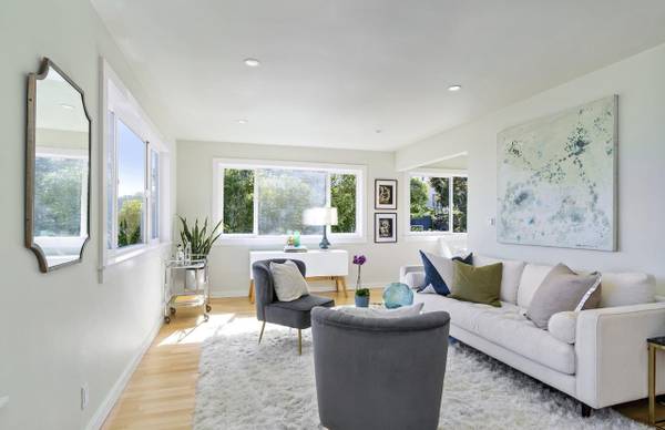 Top-Floor Corner 1BR with Bay Views, Parking & Storage