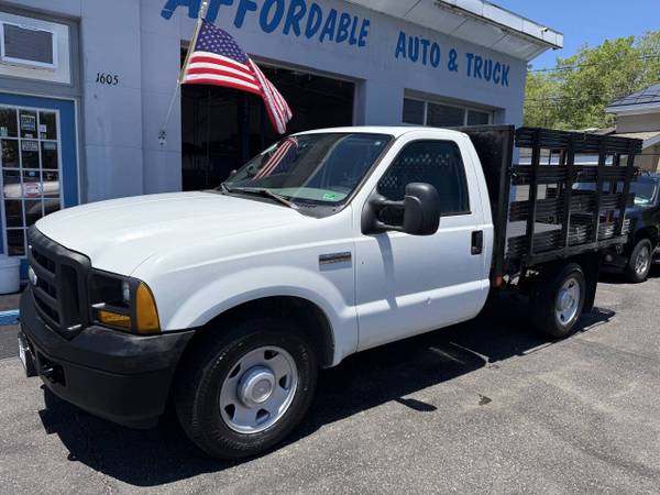 2007 FORD F-250 SUPER DUTY STAKE BODY SRW TRUCK - $9,683 (Virginia Beach)63621764353283123