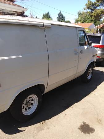 Furgoneta corta Chevy G10 de 1984 - $85063623417697539124
