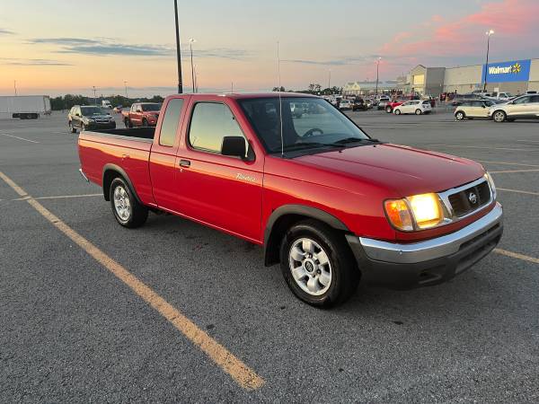 2000 Nissan Frontier XE - $5,000 (Eagleville)63470753988227123