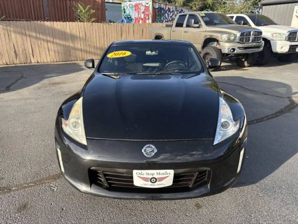 2016 Nissan 370Z Coupe - Photo 5