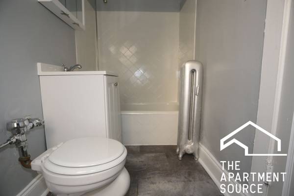 $1,195 Great Studio Close to Wilson Red Line Stop! GAS AND HEAT INCLUDED (Uptown)64041645003009122