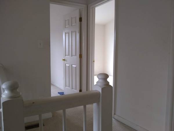 $500 / 4br - 2100ft2 - ROOMATE WANTED (Martinsburg 31 Breton Dr. Unit 51)63953076344707123