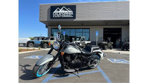 Kawasaki Vulcan 900 Classic 1