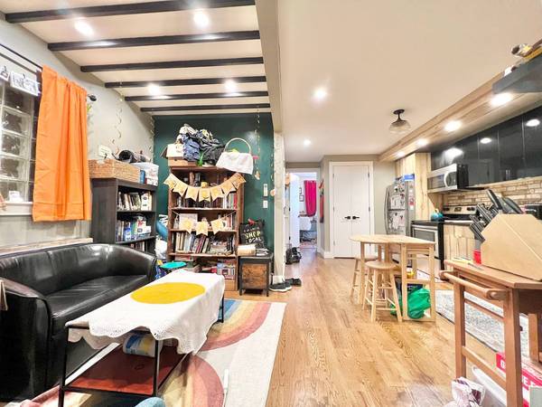 $3,700 / 3br - ✨ INCREÍBLE ✨ 3 HAB 🛏️ / 2 BAÑOS 🛁 LAVANDERÍA EN UNIDAD 🧺 1 DE NOV 🗓 (Bushwick)64033460624003123